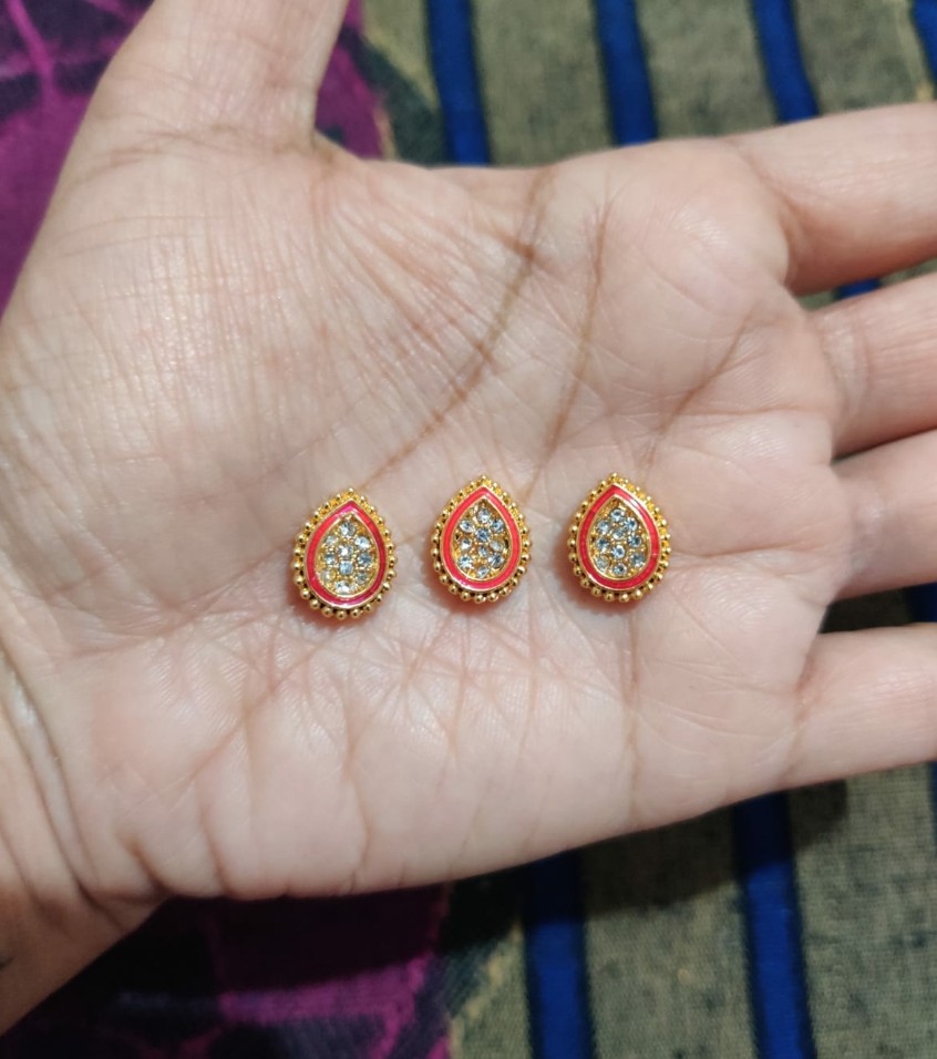 R23-Drop Red Meena Gold (Pack Of 3)