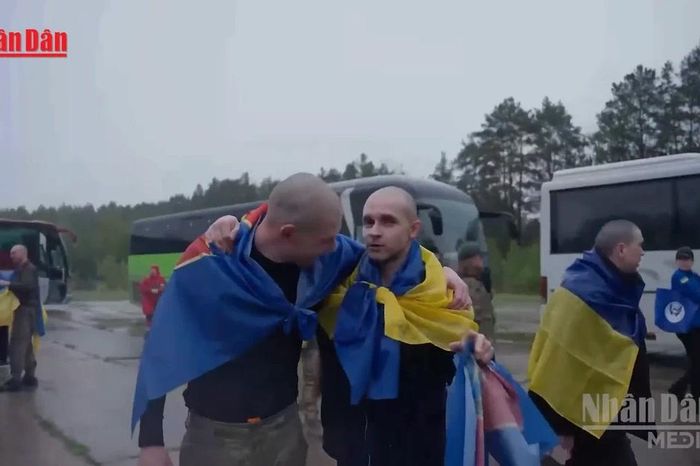 [Video] Nga – Ukraine bắt đầu trao đổi tù binh dịp ngừng bắn 9/5 - Báo Nhân Dân