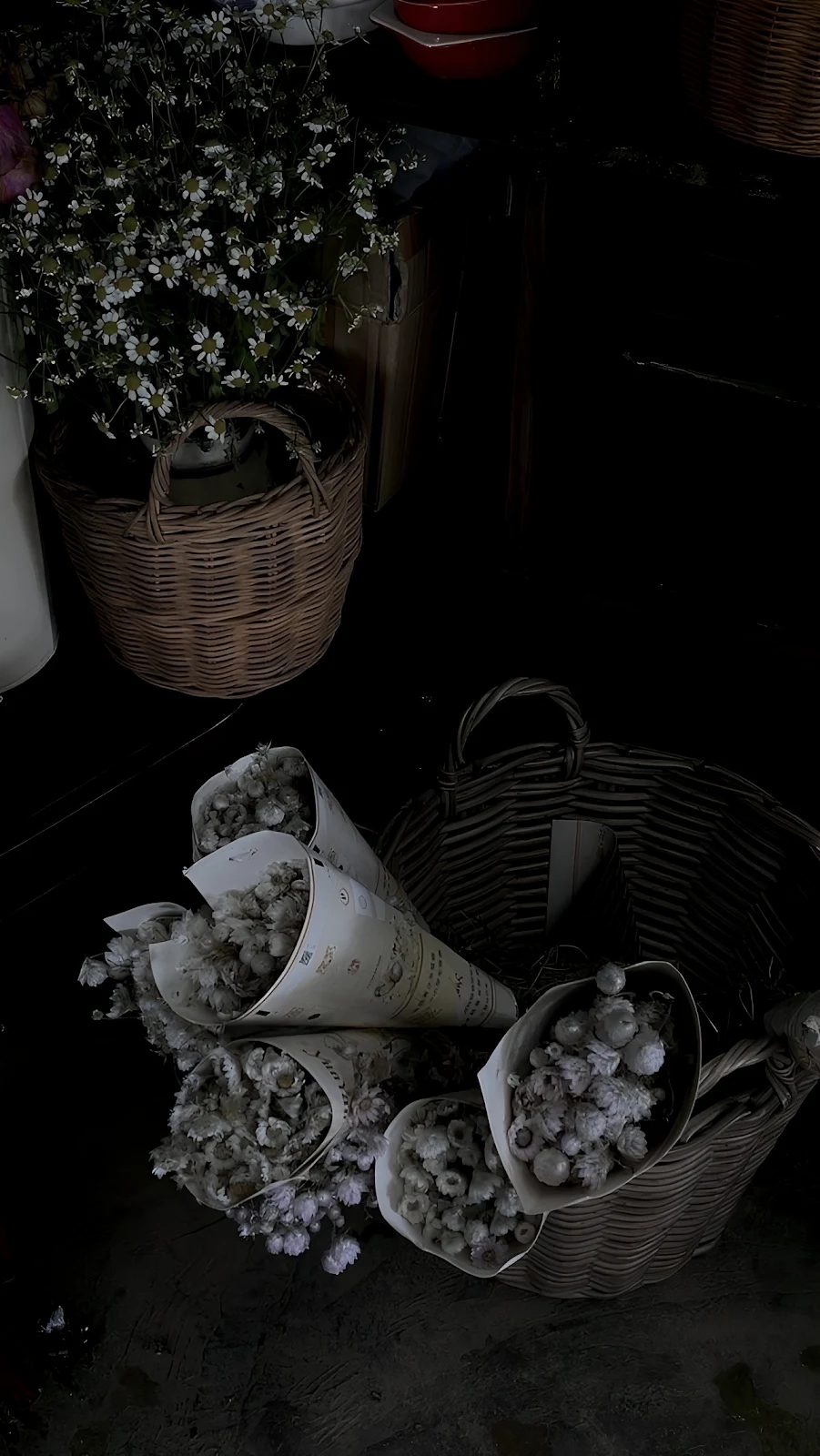 Dried Flowers In Woven Baskets - Still Life Photography Full HD iPhone Wallpaper (1288x2288)