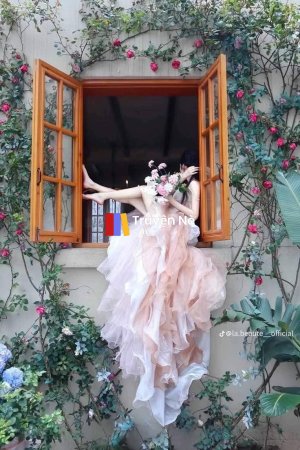 Ngôi Nhà Của Những Cuốn Kinh Khó Tụng