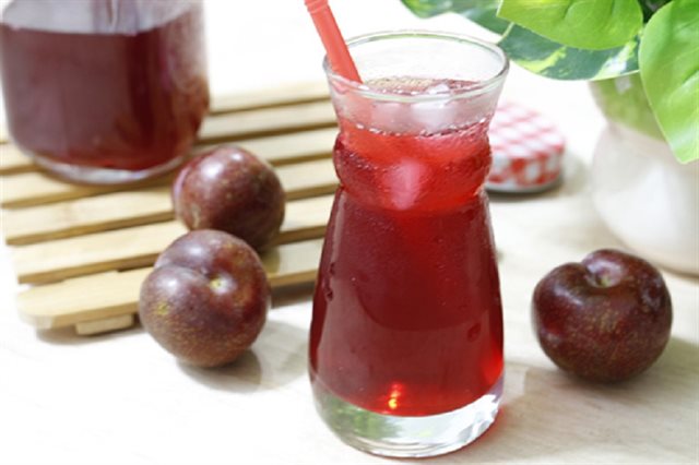 Tự Làm Siro Mận Tại Nhà