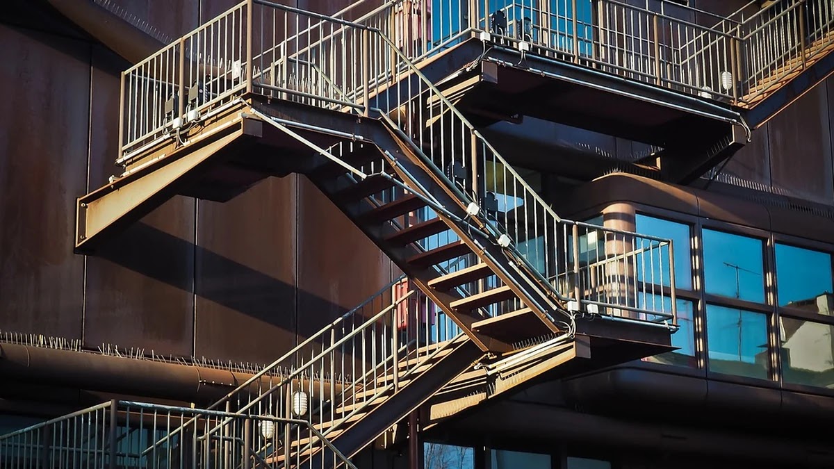 AI 편향 발생 구조와 이를 완화하는 알고리즘 설계 원칙