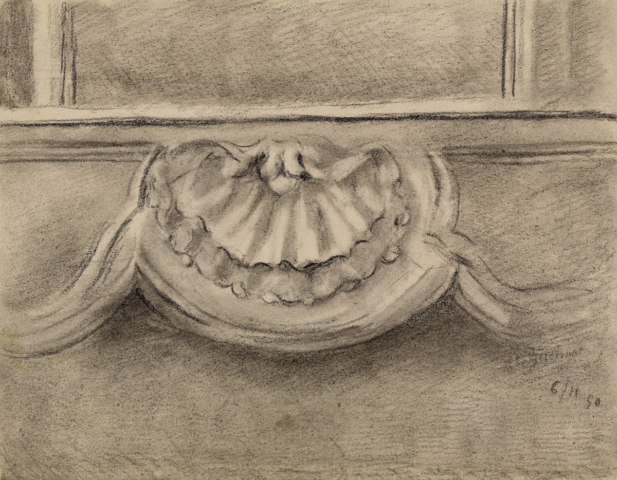 Motif à la coquille dun décor de cheminée 1950