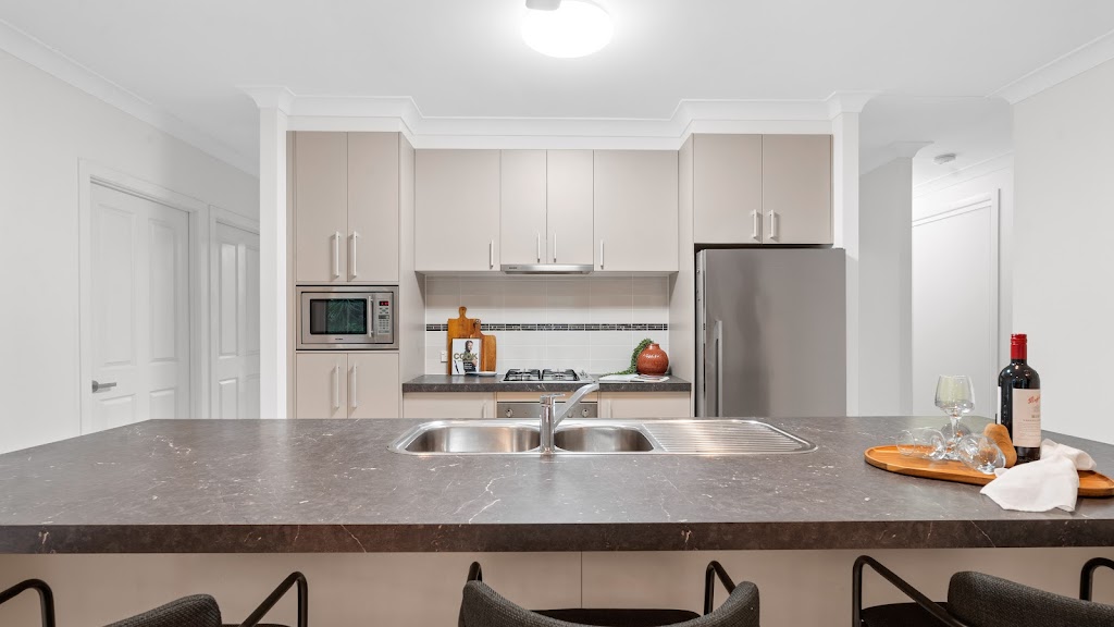 18 Springbrook Avenue, Redlynch - Thumbnail 6