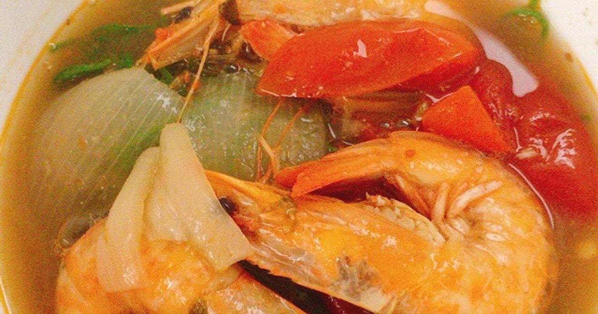 Lẩu Hải Sản Mì Chùm Ngây