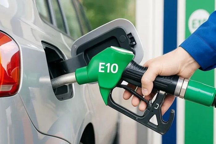 Xăng E10 phủ sóng toàn quốc: Ethanol nội chỉ đủ 25% nhu cầu - Báo Tri thức &amp; Cuộc sống