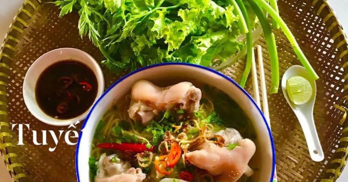 Hủ tiếu giò heo