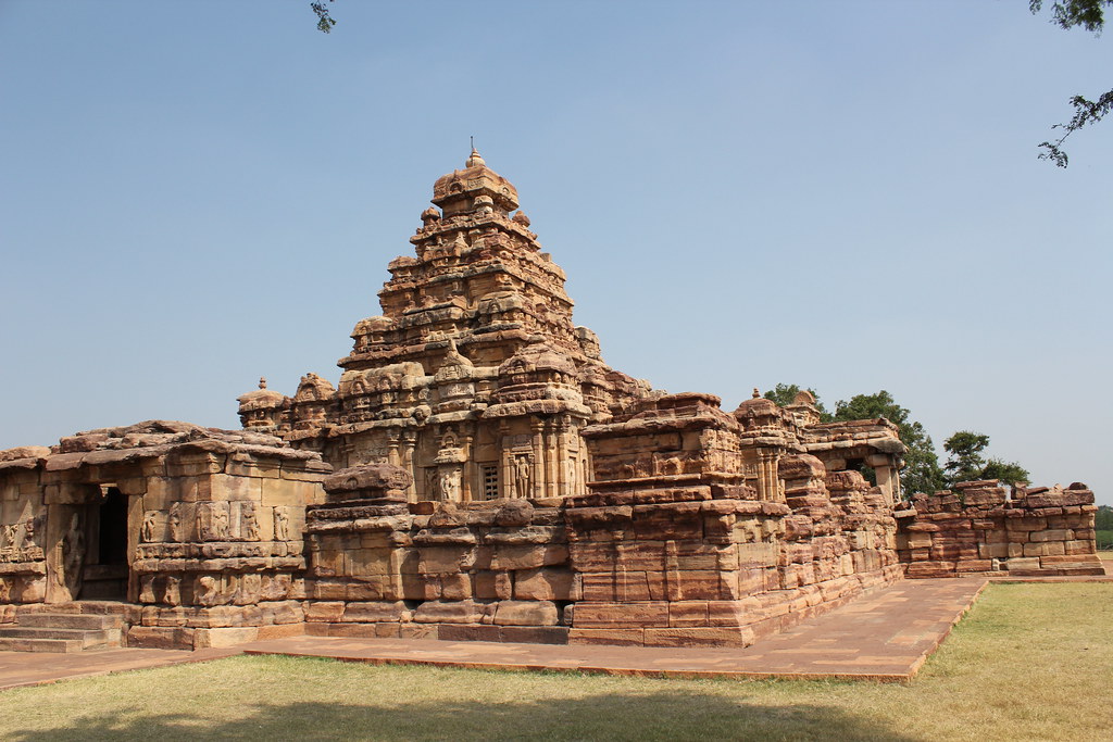The Whispering Walls of Mandu
