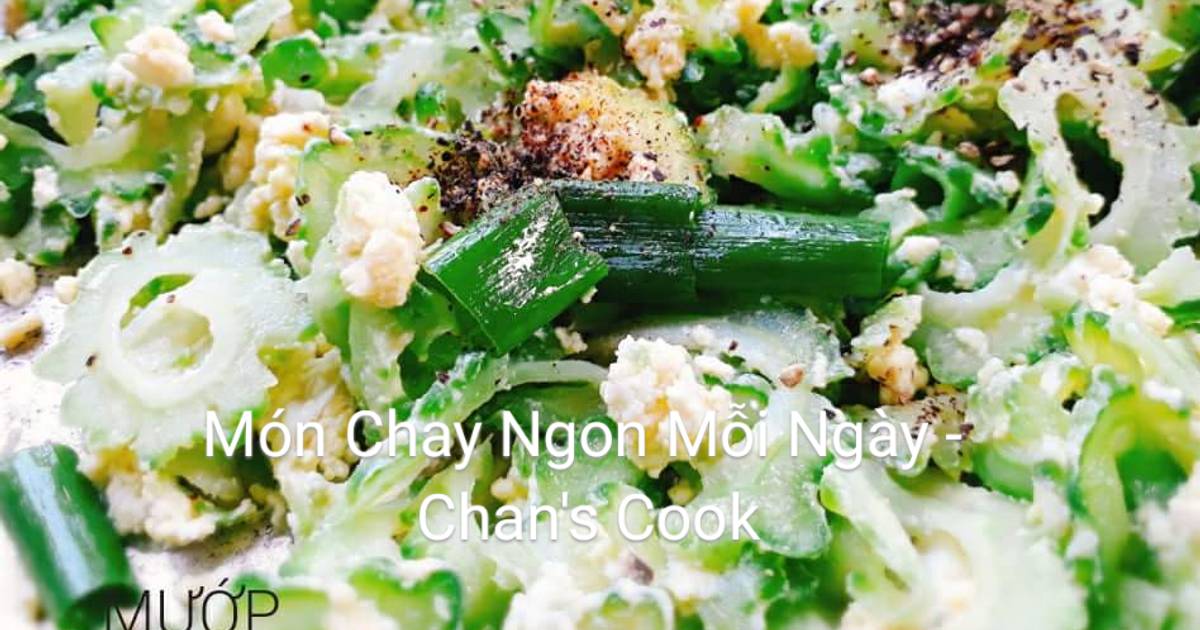 Mướp đắng xào trứng chay