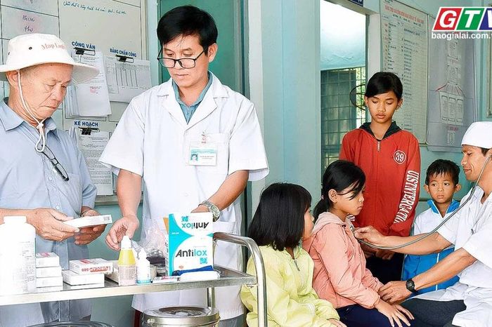 Toàn cảnh Gia Lai 24h: Nâng cao chất lượng chăm sóc sức khỏe từ y tế cơ sở - Báo Gia Lai