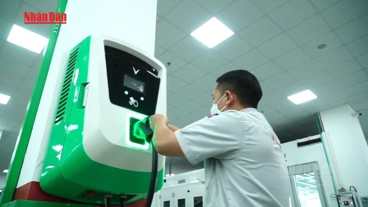 [Video] Tăng tốc hạ tầng sạc xe điện - Báo Nhân Dân