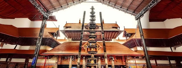 408|GURUVAYOOR COCHIN MUNNAR ALLEPPEY TRIVANDRUM 6N