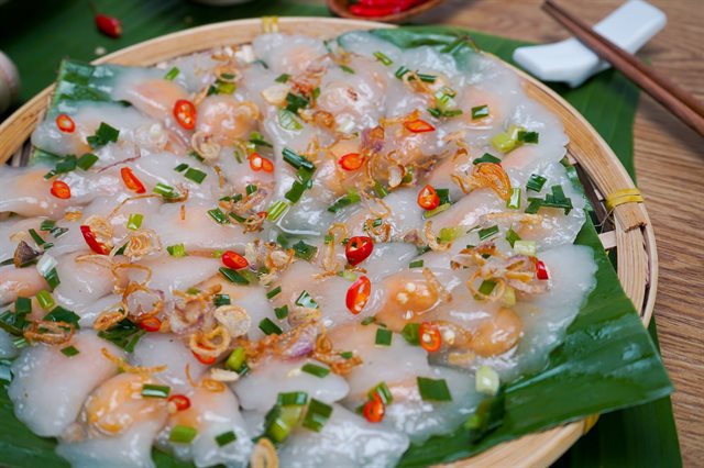 Bánh Bột Lọc Trần Nhân Tôm