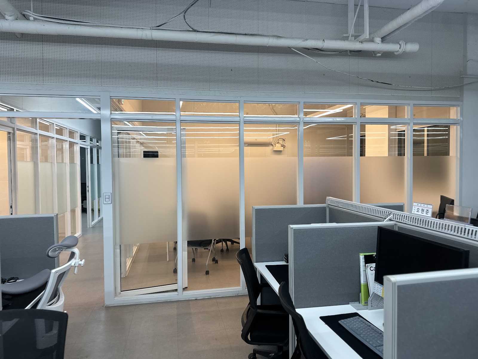 안양 평촌 에이스하이테크시티 사무실청소 보양 작업 모습