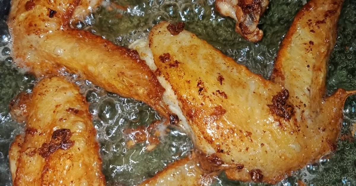 Cánh Gà Ướp Tỏi Chiên Giòn Kiểu Mẹ Cà Rốt :)))