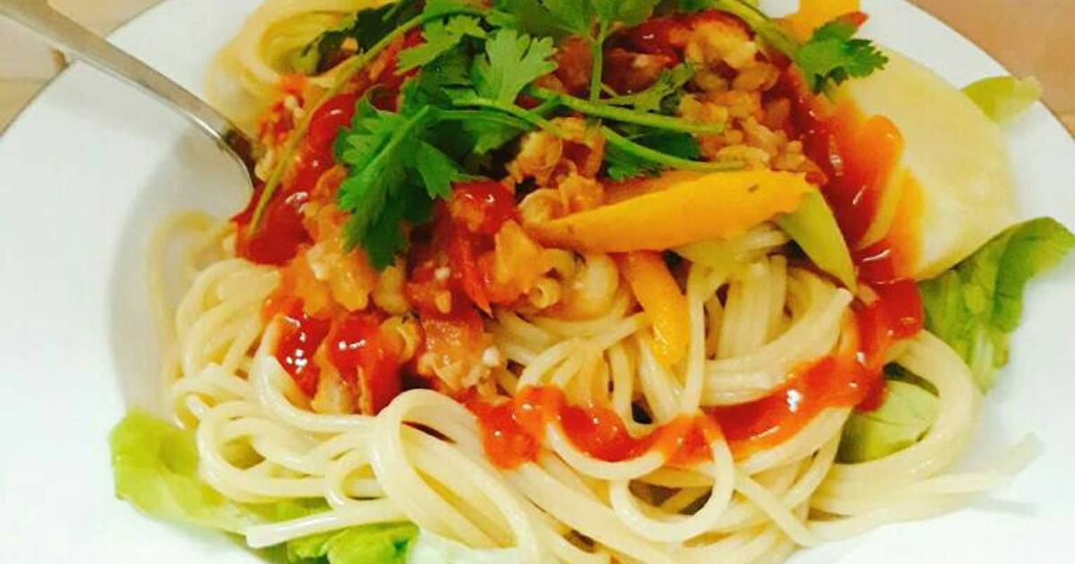 Mỳ ý sò điệp xào cà chua