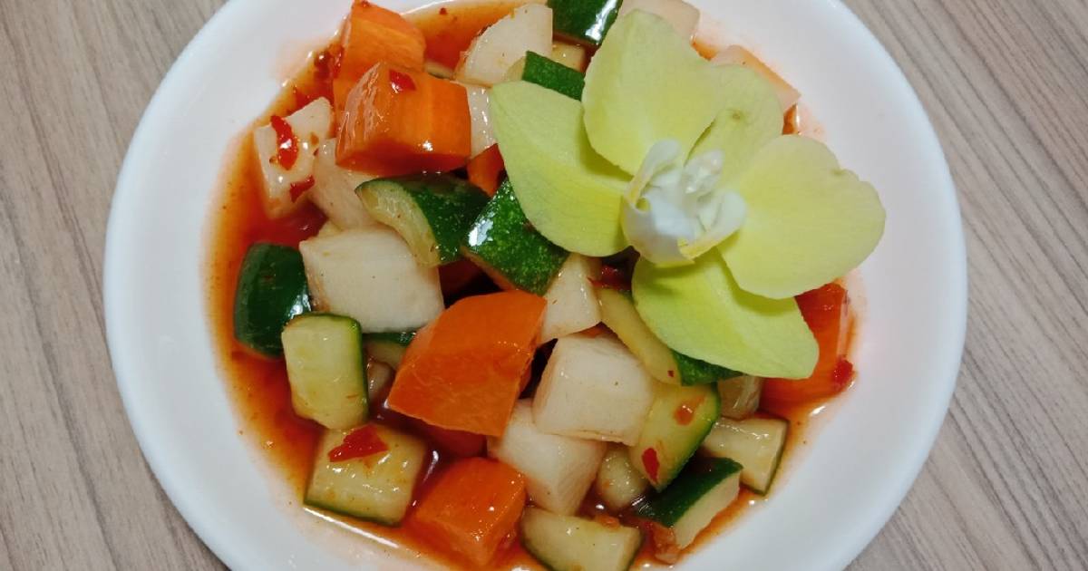 Dưa muối xổi ăn kèm đồ nướng (Asazuke)
