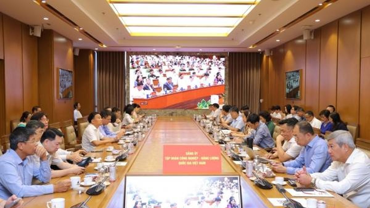 [VIDEO] Đảng ủy Petrovietnam học tập, quán triệt Nghị quyết số 10-NQ/TW của Bộ Chính trị - Tạp chí Petrotimes