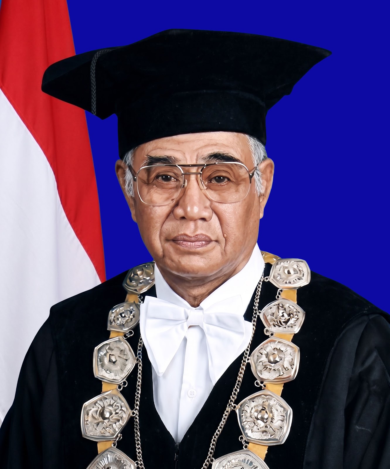 Prof. Dr. Tarwotjo Tjitrosoedjono, M.Sc.