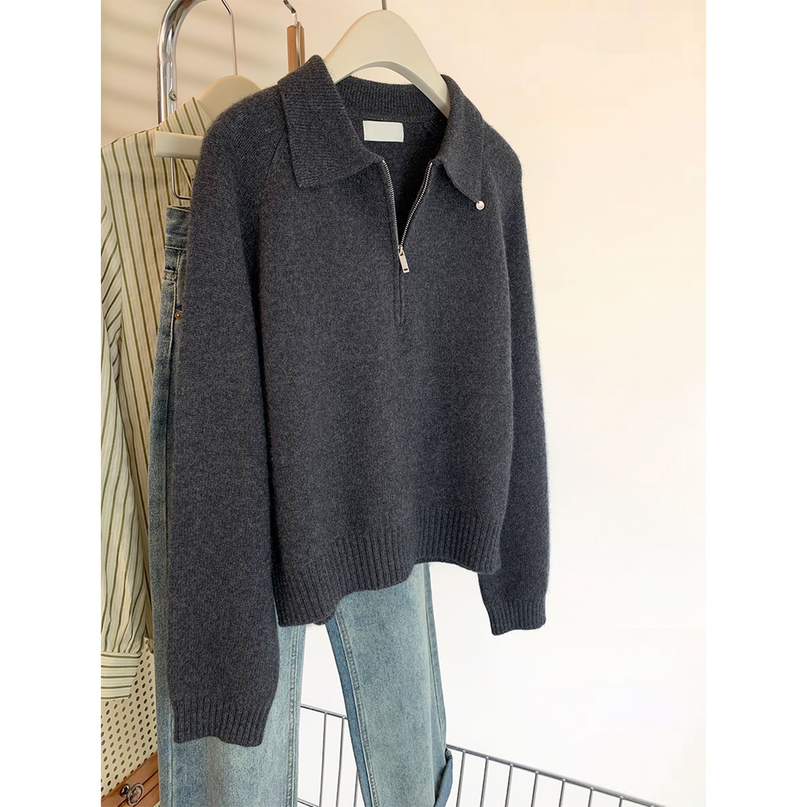 Damen-Strickpullover mit Polo-Kragen und Reißverschluss