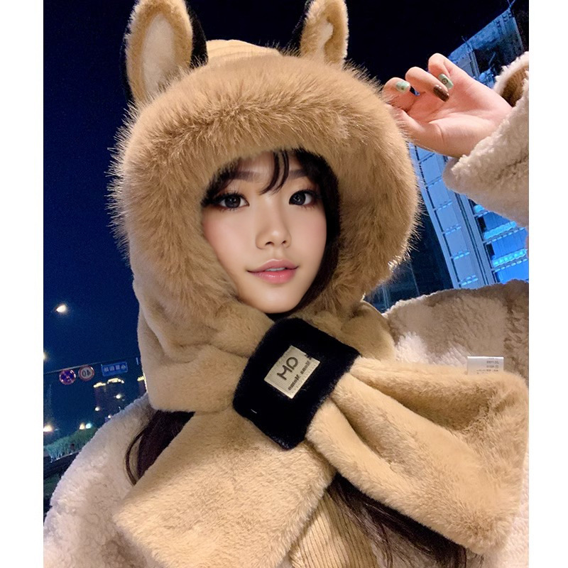 Plush Set: Hat, Scarf, and Gloves in One