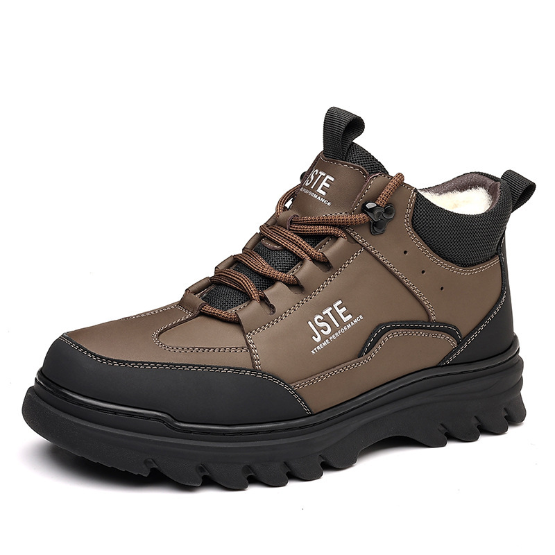 Men's leather winter boots with lambskin lining