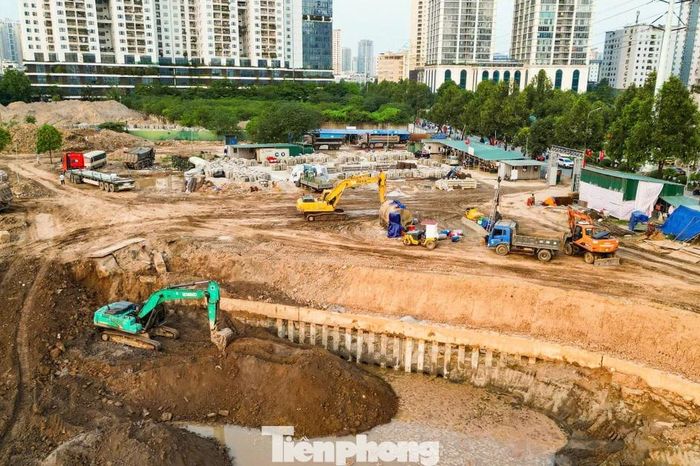 Chạy đua trước 30/4: Hồ Mễ Trì - Đồng Bông 2 gấp rút hoàn thành - Báo Tiền Phong