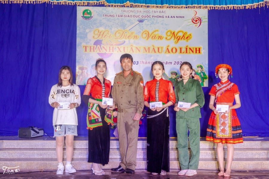 Trung tâm GDQP và AN Trường Đại học Tây Bắc tổ chức tổng kết chương trình đào tạo khóa 46 cho sinh viên Trường Cao đẳng Sư phạm Điện Biên