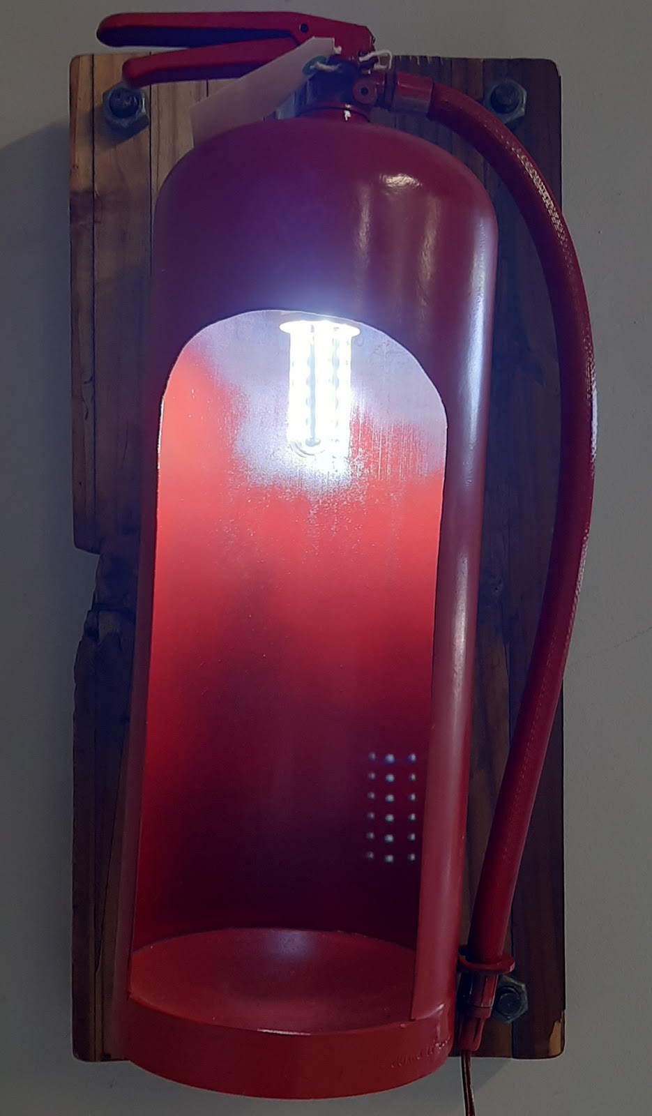 zPow Lamp - Brandblusser - wall art