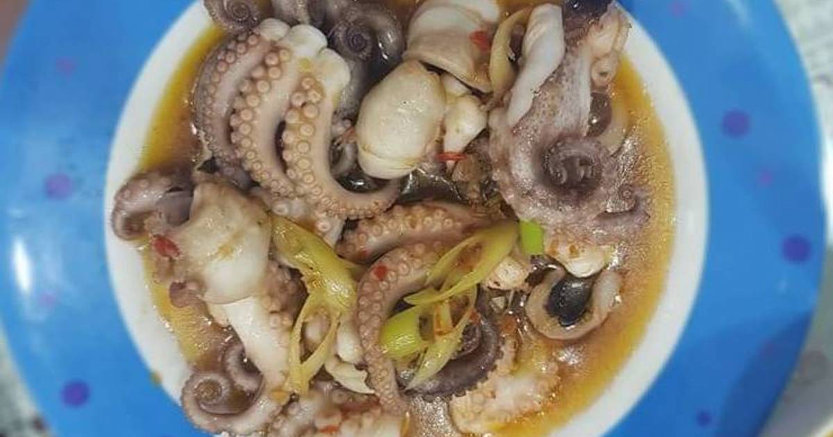 Bạch tuộc xào sả ớt