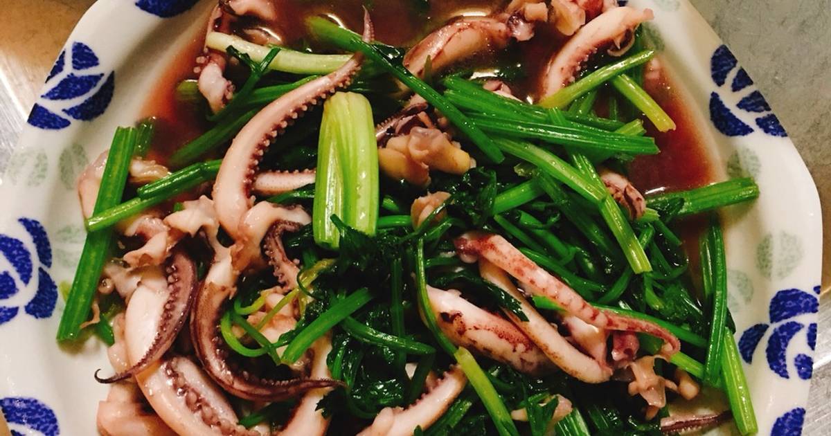 Râu Mực Xào Cần Tỏi