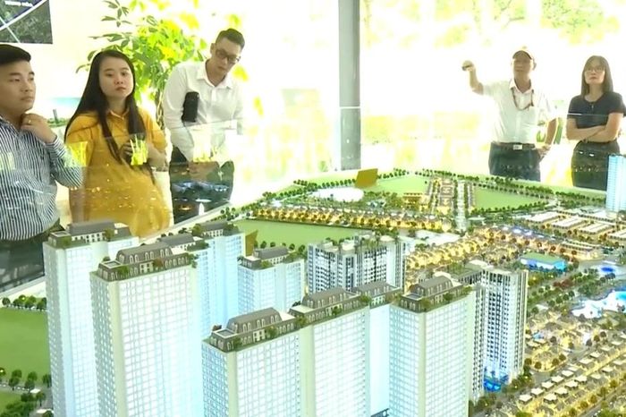 Hà Nội chấn chỉnh hoạt động sàn giao dịch bất động sản - Đài Phát thanh và truyền hình Hà Nội