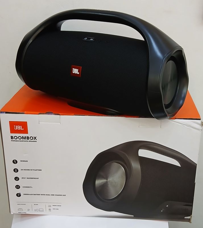 jbl boombox