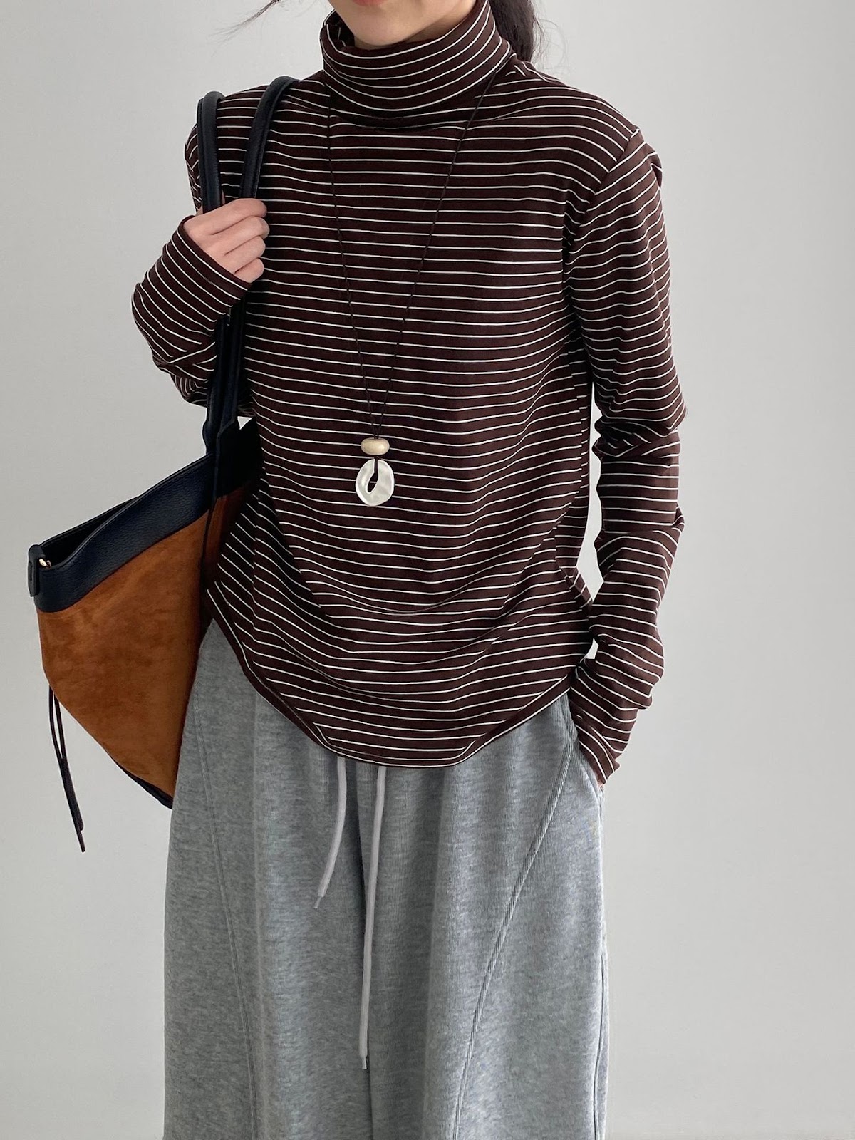 Women's knitted sweater with stand-up collar, soft