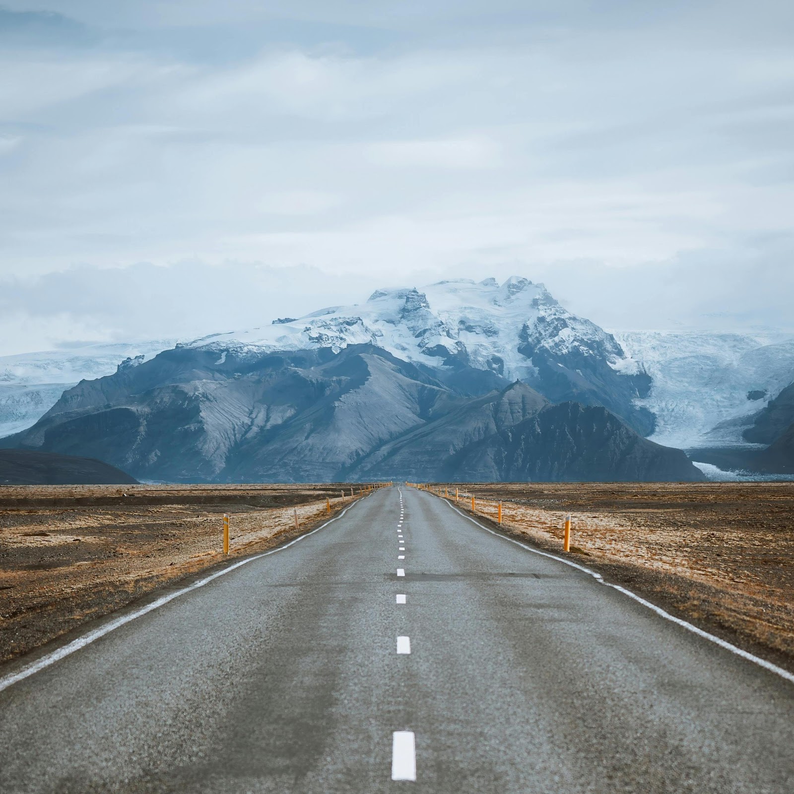Download Long Road Towards Glacier Mountains 4K iPhone