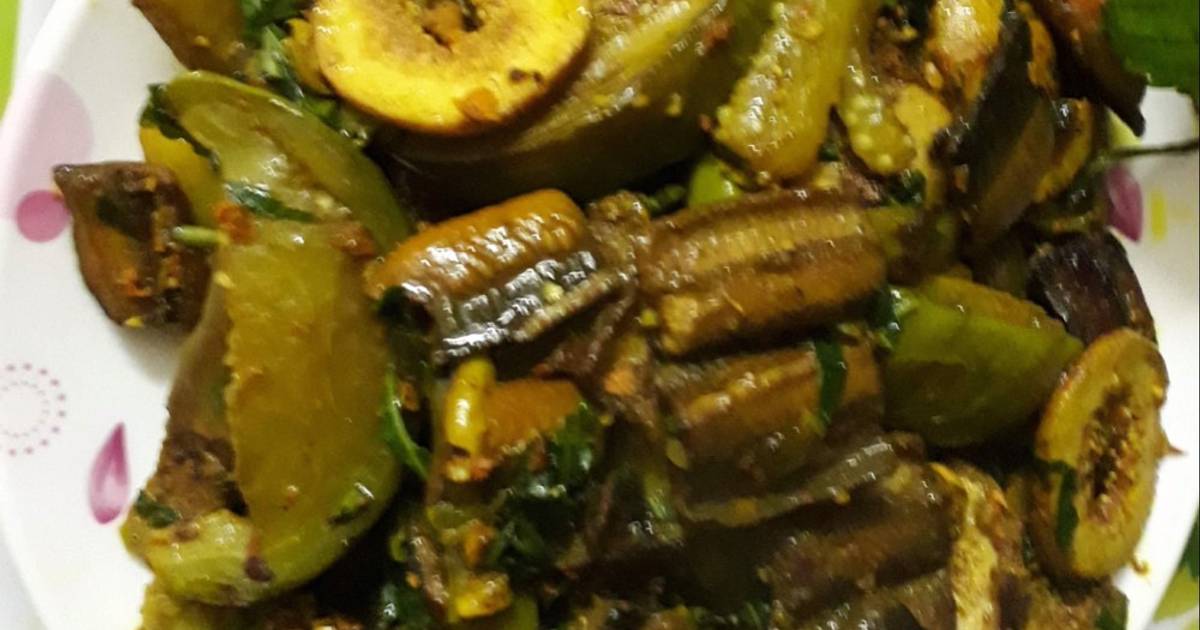 Lươn xào cà, sung nếp (đặc sản nghệ an)