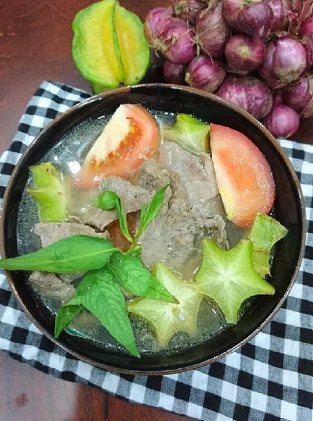 Canh Thịt Bò Nấu Khế Thơm Ngon