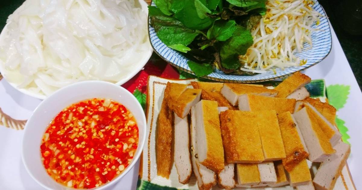 Bánh ướt chả cá