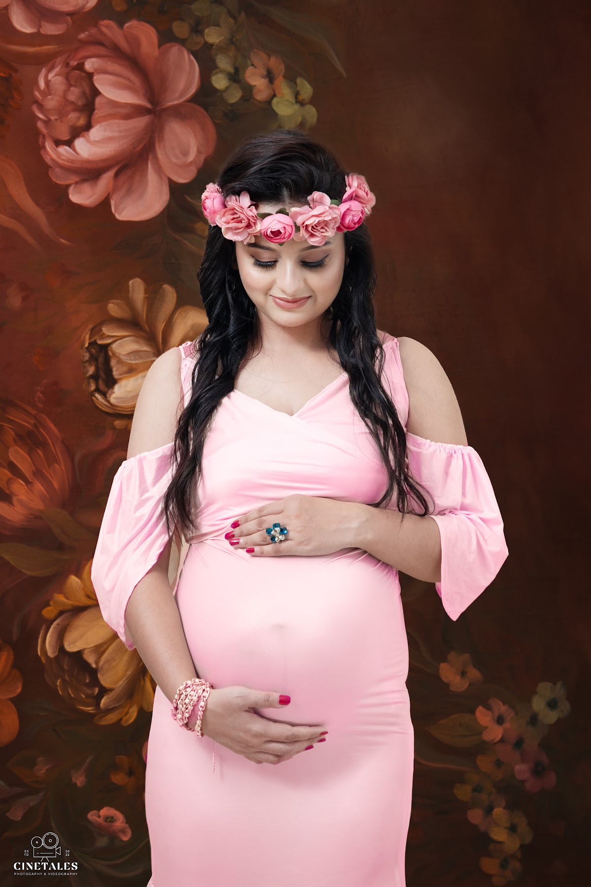 Maternity · 48 frame 3