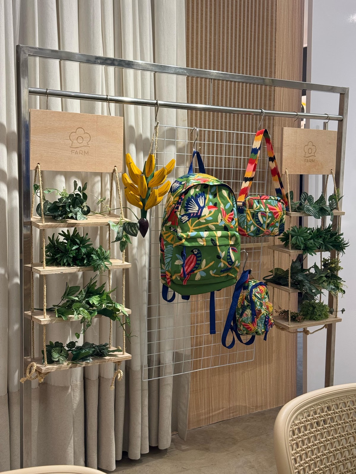 ETC no showroom — showroom Low Profile + Dreams