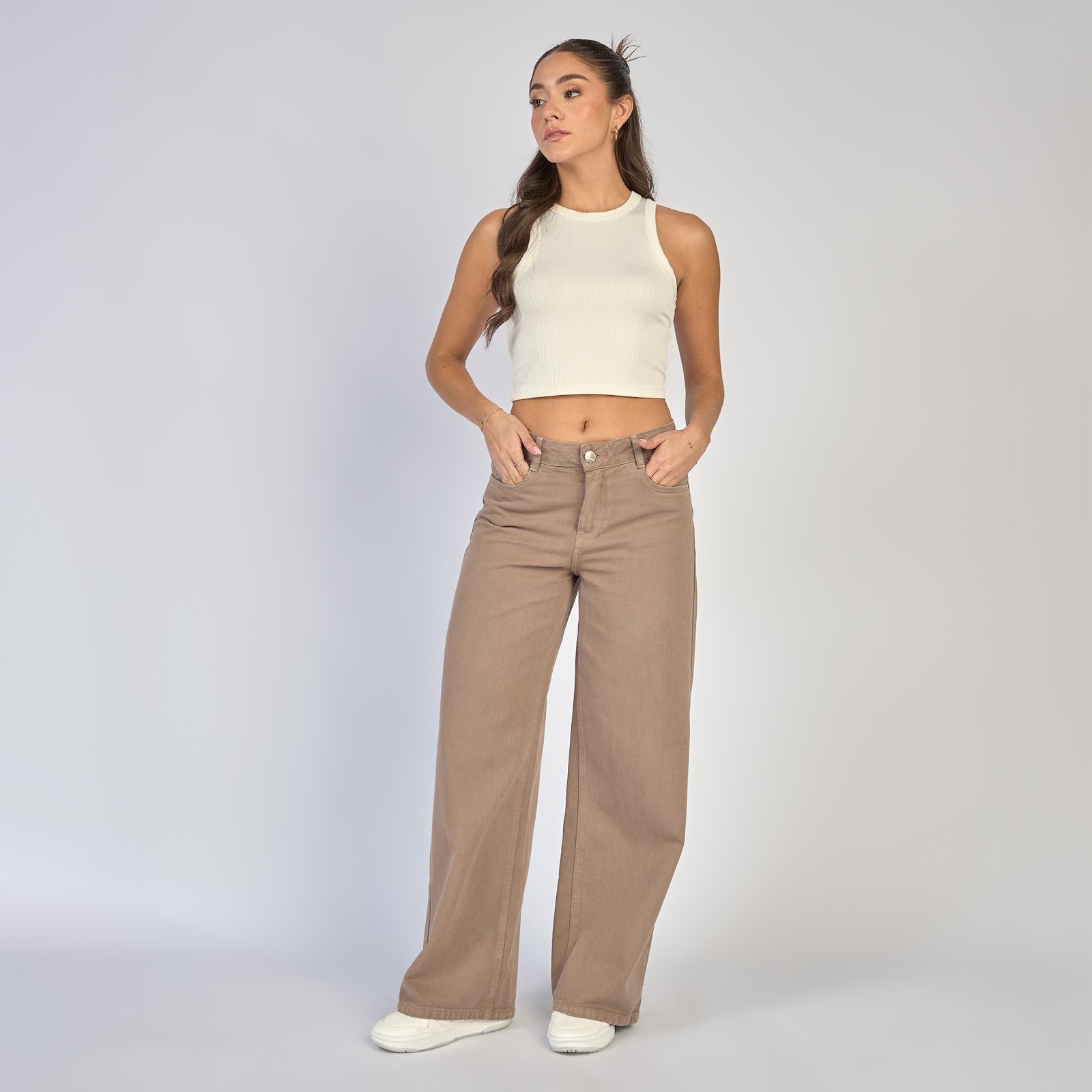 Jean dama wide leg tiro alto rígido. color Almendra - Vista 2