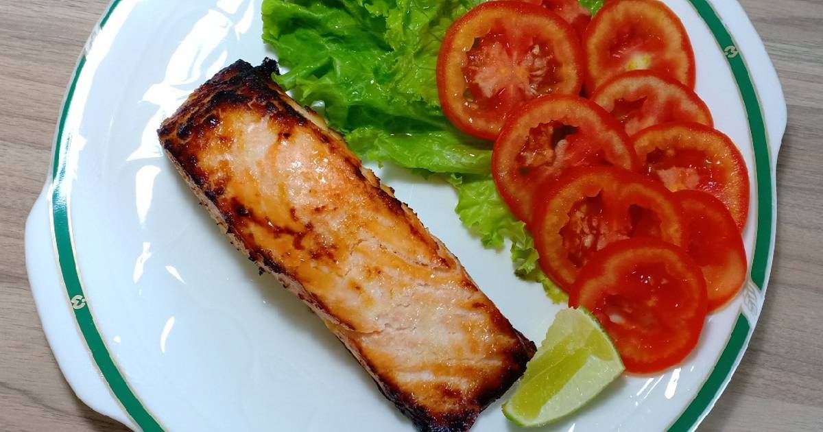 Cá hồi nướng Shio koji
