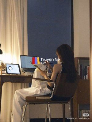 Giữa Đêm Tối Tăm