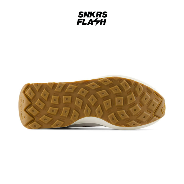 NEW BALANCE 370 V1 PINK TAFFY - Size 40