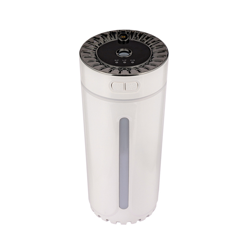 Car air freshener with spray function and humidity