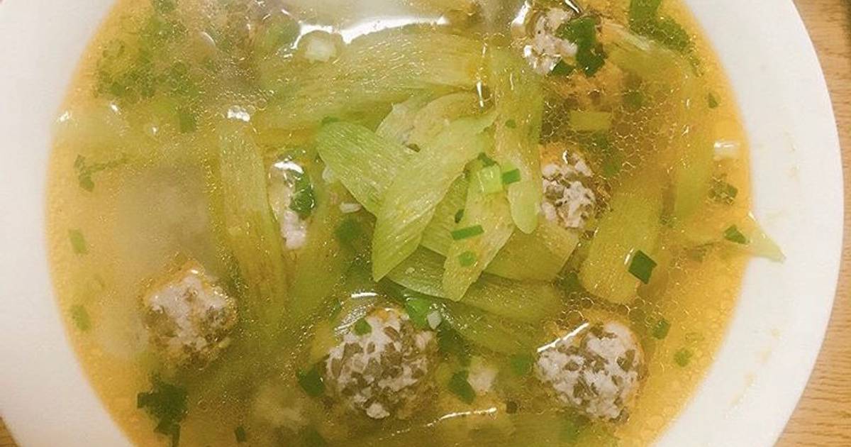 Canh mọc dọc mùng (bạc hà)