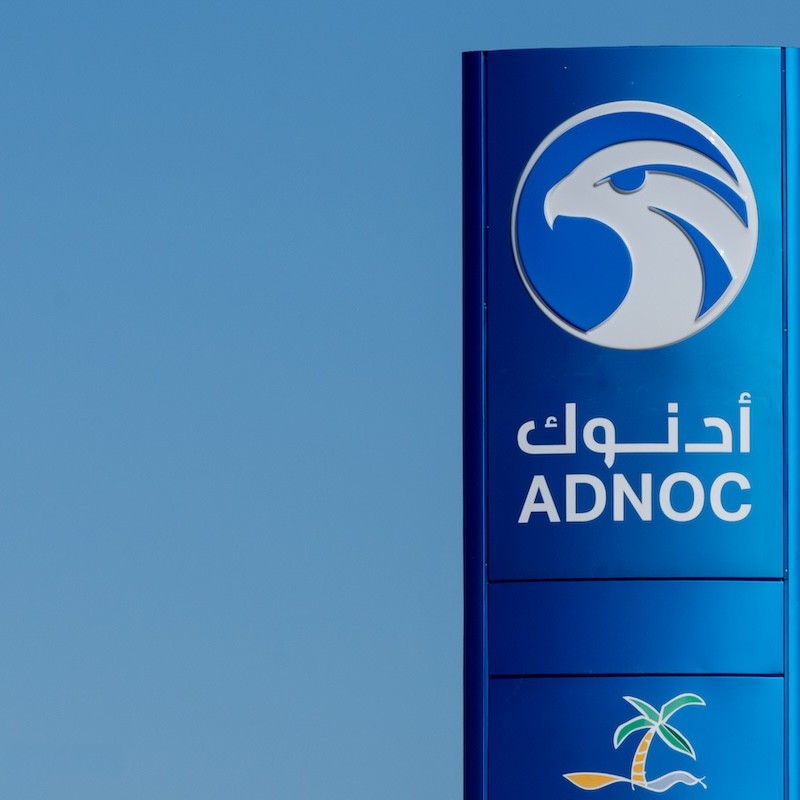 ADNOC Giảm Giá Dầu Murban Xuống Còn 101,48 USD Khi Tình Hình Hormuz Giảm Căng Thẳng