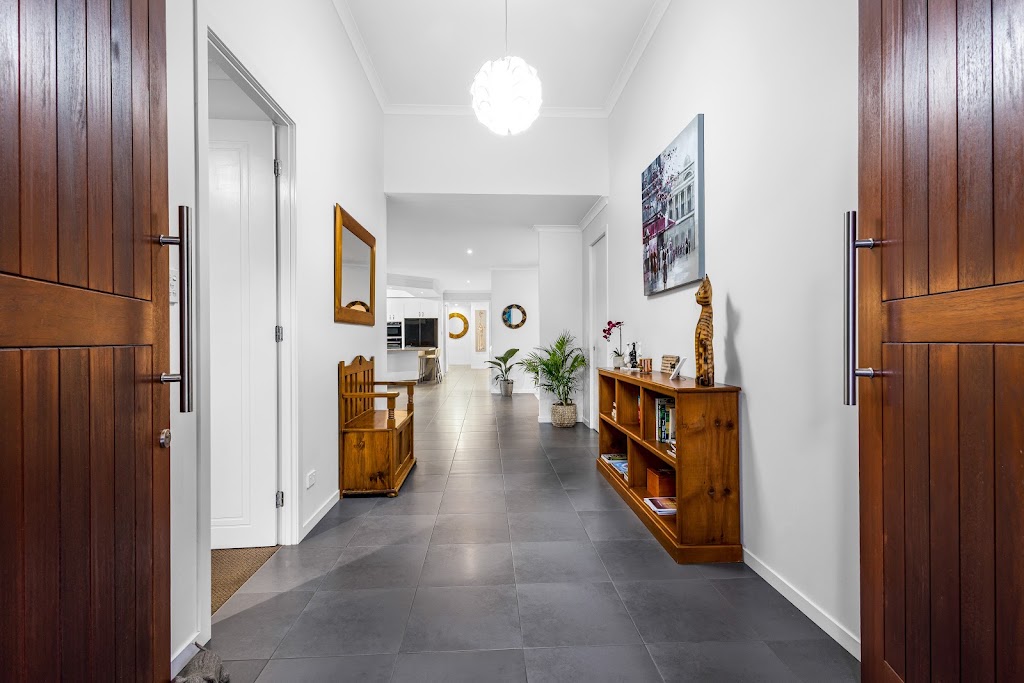 11-15 Chants Road, Valdora - Thumbnail 4