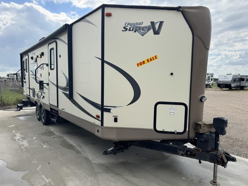 2017 Forest River RV Flagstaff SUPER V27VRL