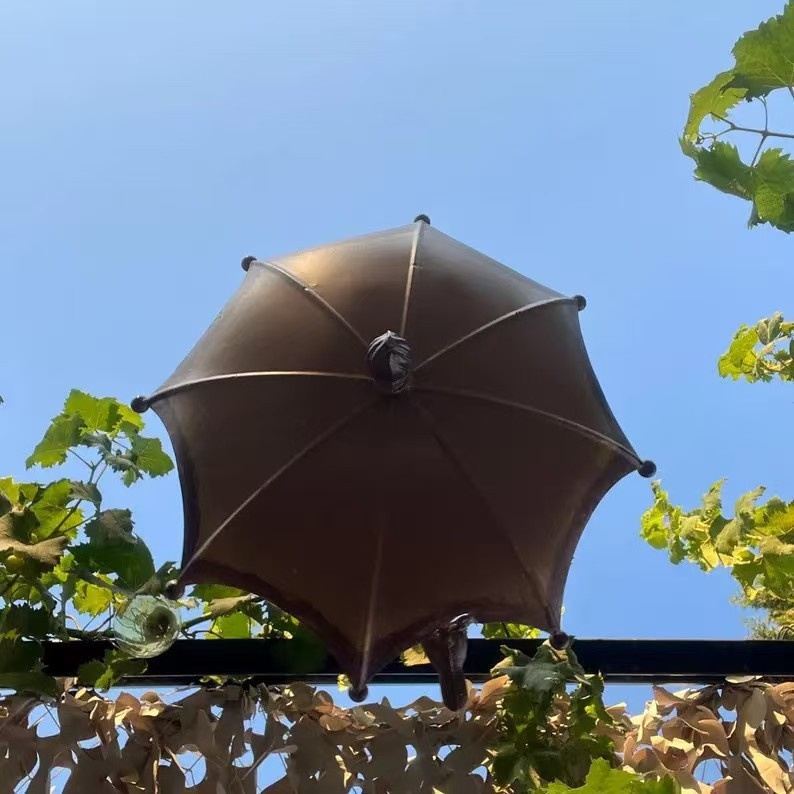 Umbrella-shaped iron birdhouse